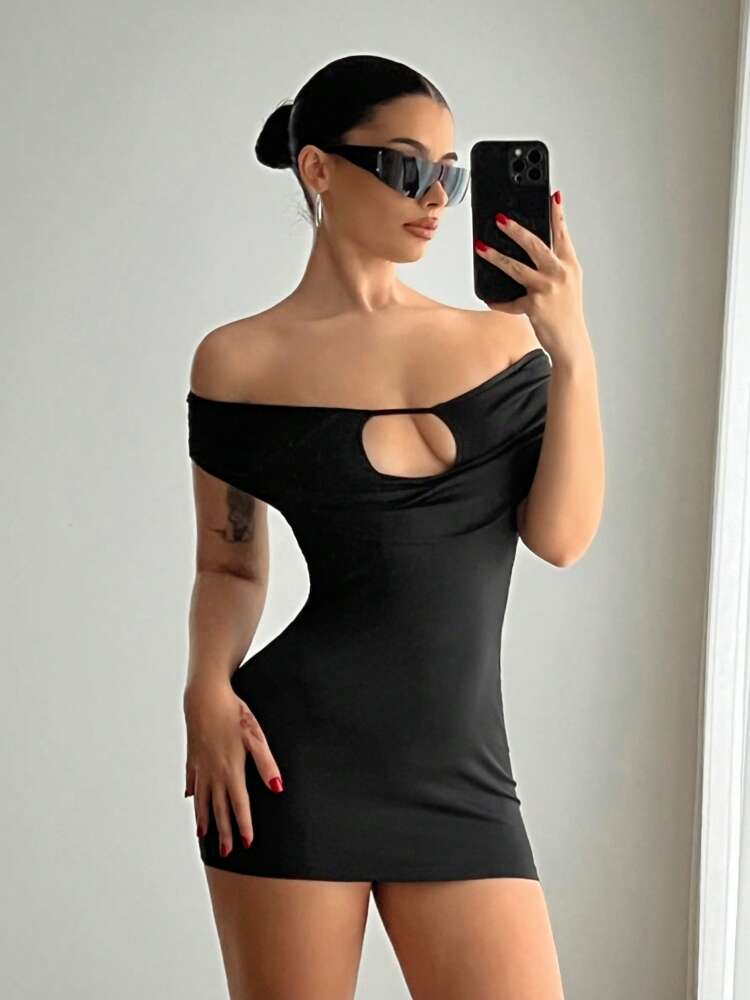 Women's Off-Shoulder Cut-Out Waist Bodycon Mini Dress, Elegant Sexy Little Black Dress For Party & Night Out