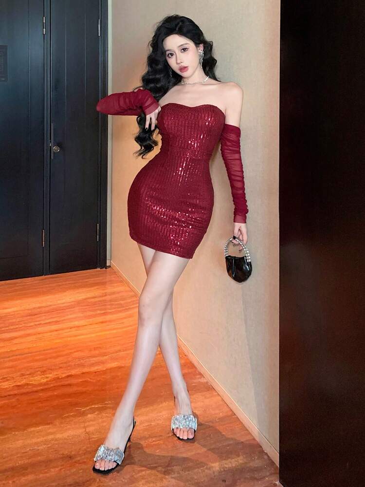 Women's Red Sequin Off-Shoulder Bodycon Mini Dress – Sparkly Cocktail Dress for Fall Parties, Holiday Events, Night Out, Glamorous Fit, Sexy Clubwear, Elegant Evening Outfit